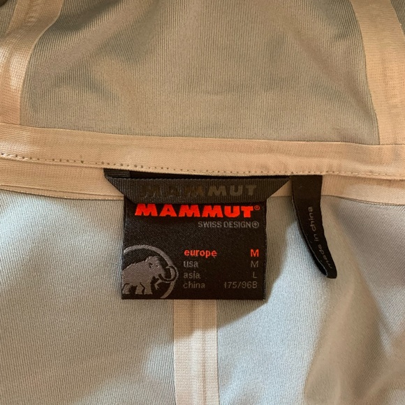 Mammut Softshell Rain Jacket in Medium - Blue - Picture 3 of 4